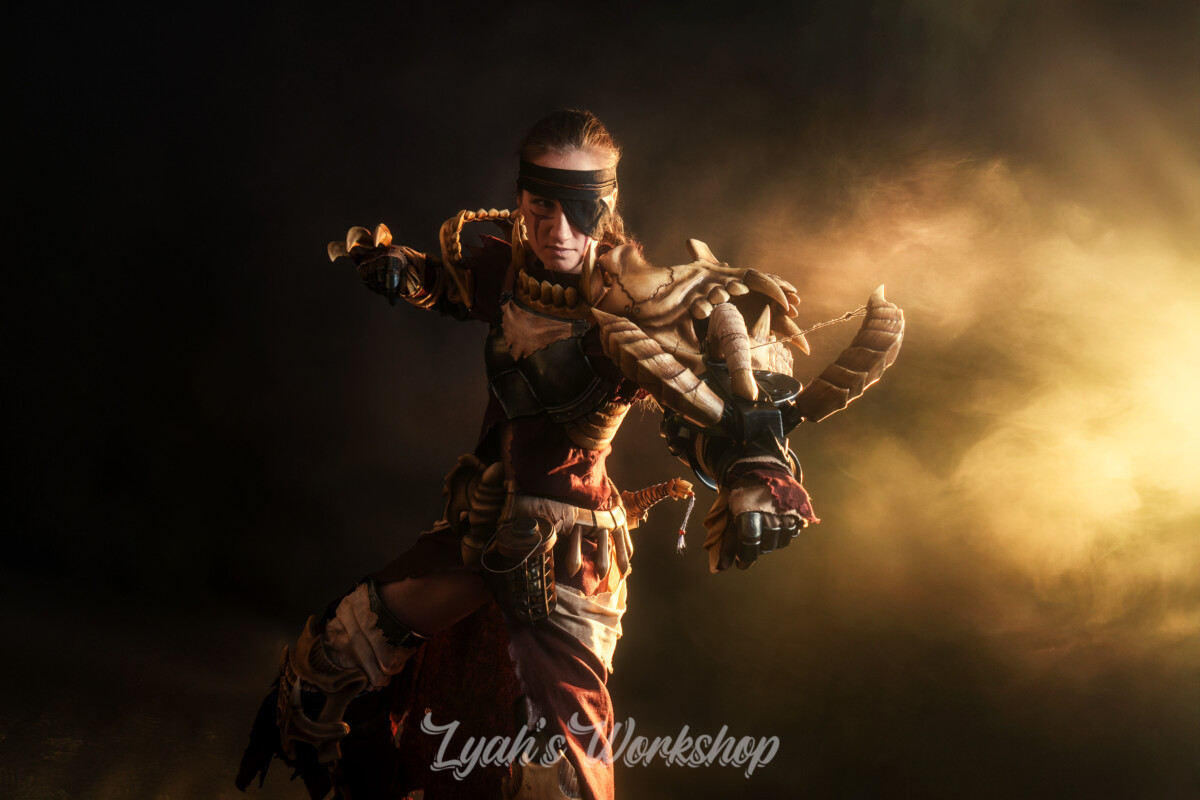 Cosplay de l'armure Putride de Monster Hunter fabriqué par LyahCosplay